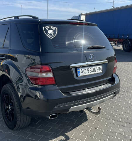 Чорний Мерседес М-Клас, об'ємом двигуна 3 л та пробігом 296 тис. км за 10600 $, фото 8 на Automoto.ua