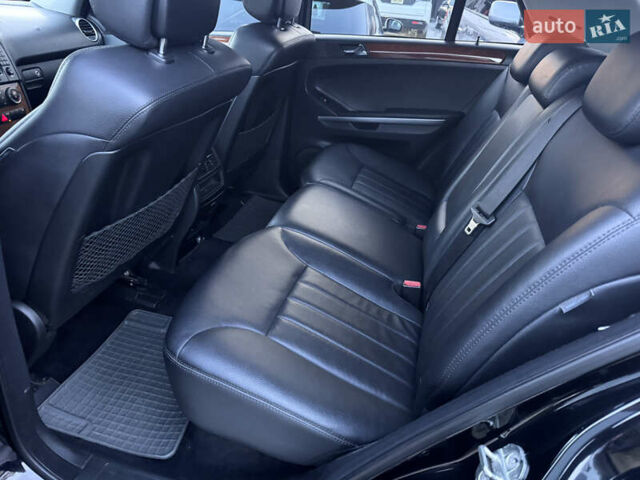 Чорний Мерседес М-Клас, об'ємом двигуна 2.99 л та пробігом 378 тис. км за 9999 $, фото 32 на Automoto.ua