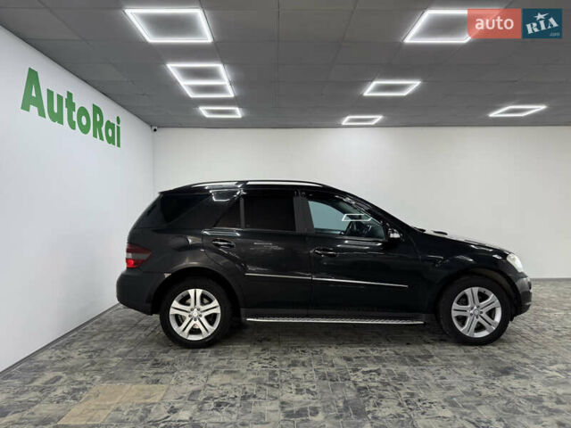 Черный Мерседес М-Класс, объемом двигателя 2.99 л и пробегом 380 тыс. км за 12300 $, фото 3 на Automoto.ua