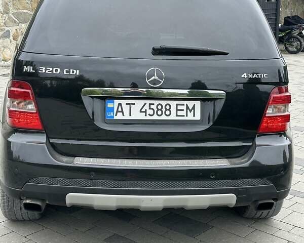 Мерседес М-Класс 2007 в Косове на Automoto.ua Черный Мерседес М-Класс, объемом двигателя 3 л и пробегом 420 тыс. км за 11700 $, фото 6 на Automoto.ua