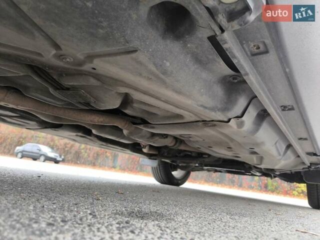 Черный Мерседес М-Класс, объемом двигателя 3.5 л и пробегом 320 тыс. км за 7899 $, фото 16 на Automoto.ua