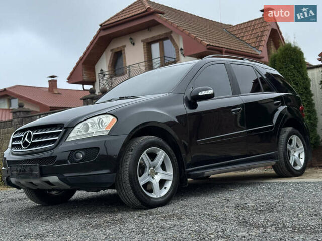 Черный Мерседес М-Класс, объемом двигателя 3.5 л и пробегом 236 тыс. км за 7700 $, фото 29 на Automoto.ua