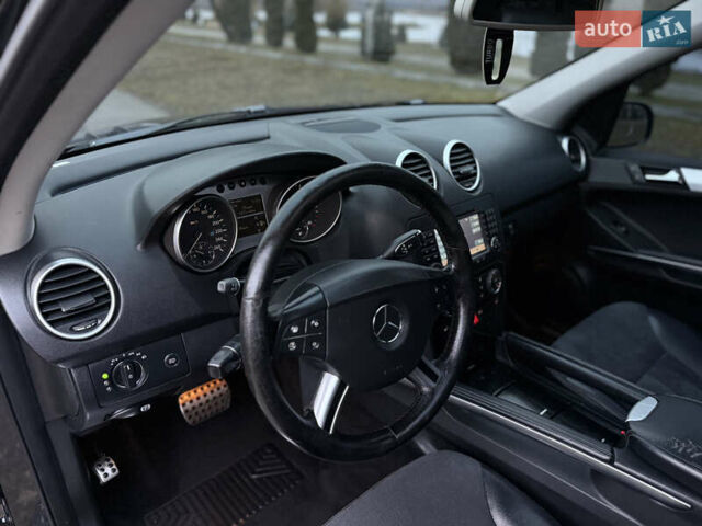 Черный Мерседес М-Класс, объемом двигателя 3 л и пробегом 275 тыс. км за 7900 $, фото 54 на Automoto.ua