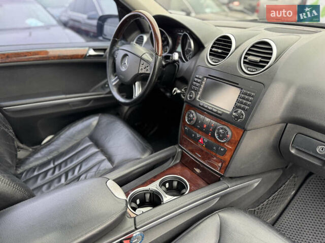 Черный Мерседес М-Класс, объемом двигателя 2.99 л и пробегом 327 тыс. км за 11300 $, фото 29 на Automoto.ua