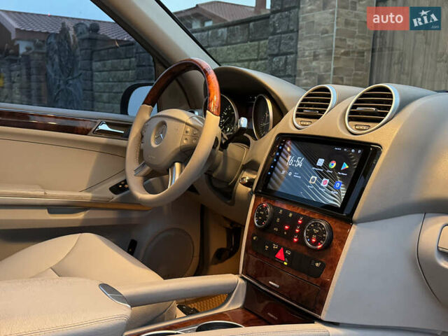 Черный Мерседес М-Класс, объемом двигателя 3.5 л и пробегом 236 тыс. км за 7700 $, фото 48 на Automoto.ua