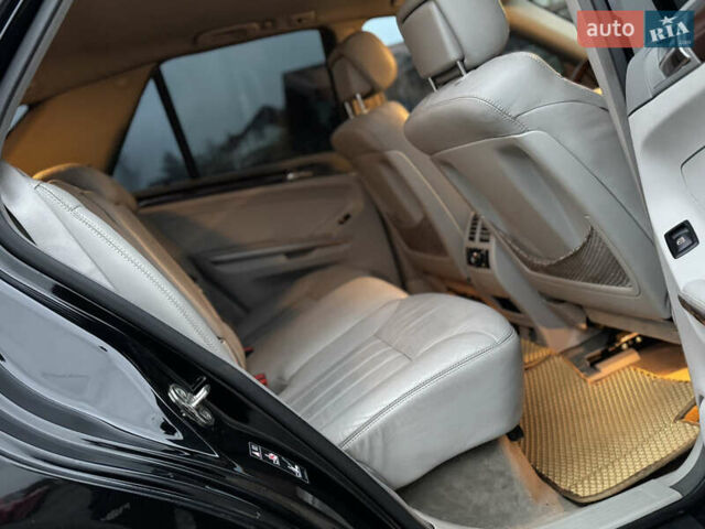 Черный Мерседес М-Класс, объемом двигателя 3.5 л и пробегом 236 тыс. км за 7700 $, фото 46 на Automoto.ua