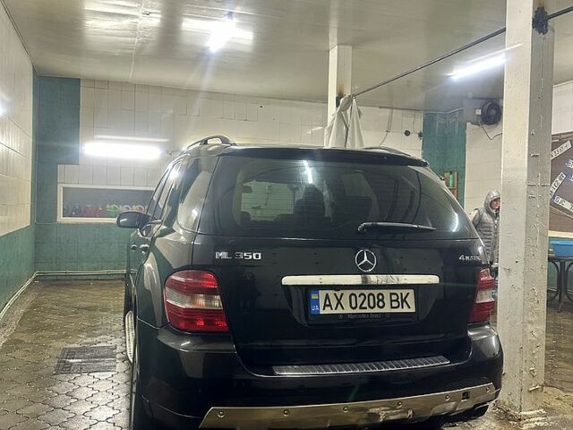 Чорний Мерседес М-Клас, об'ємом двигуна 3.5 л та пробігом 241 тис. км за 9800 $, фото 3 на Automoto.ua