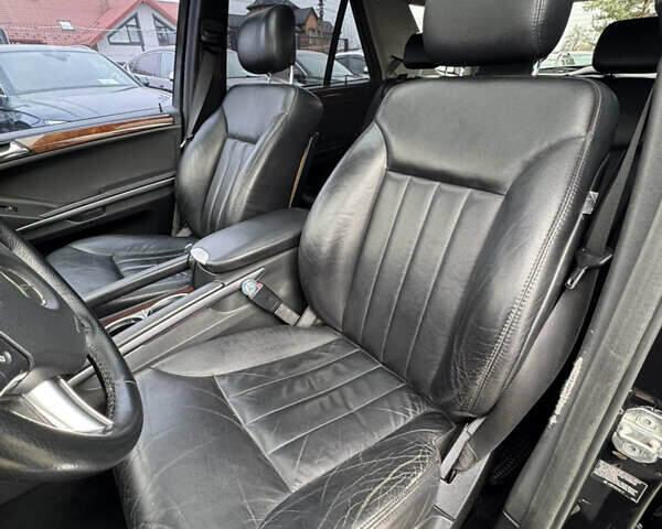 Черный Мерседес М-Класс, объемом двигателя 2.99 л и пробегом 327 тыс. км за 11300 $, фото 18 на Automoto.ua