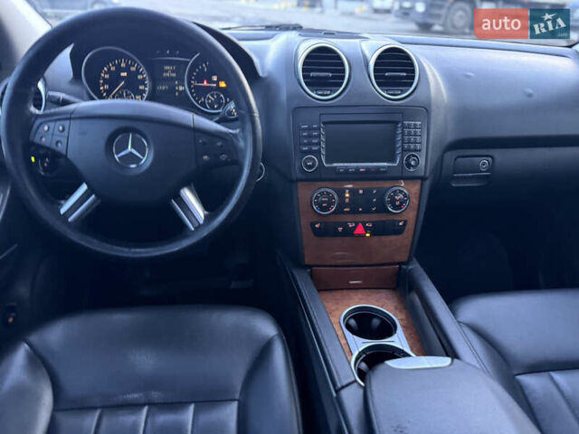 Чорний Мерседес М-Клас, об'ємом двигуна 2.99 л та пробігом 378 тис. км за 9999 $, фото 34 на Automoto.ua