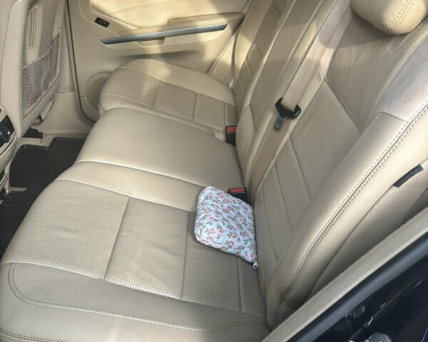 Черный Мерседес М-Класс, объемом двигателя 6.3 л и пробегом 148 тыс. км за 12500 $, фото 13 на Automoto.ua