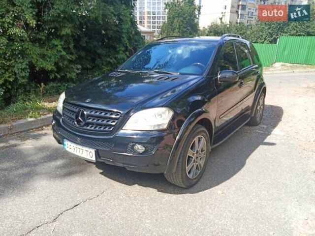 Чорний Мерседес М-Клас, об'ємом двигуна 3.5 л та пробігом 277 тис. км за 7900 $, фото 24 на Automoto.ua