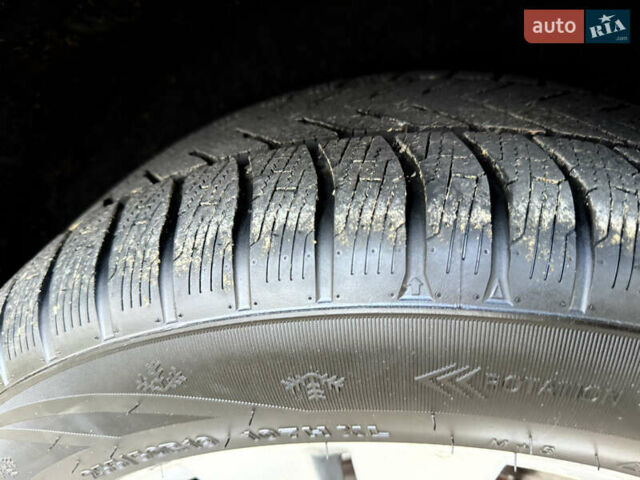 Черный Мерседес М-Класс, объемом двигателя 3 л и пробегом 275 тыс. км за 7900 $, фото 97 на Automoto.ua