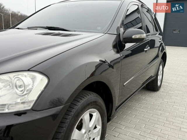 Чорний Мерседес М-Клас, об'ємом двигуна 2.99 л та пробігом 373 тис. км за 10800 $, фото 34 на Automoto.ua