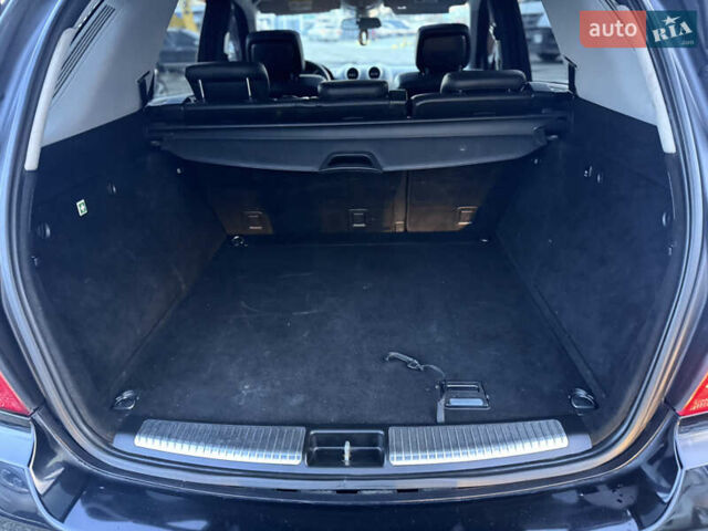 Чорний Мерседес М-Клас, об'ємом двигуна 2.99 л та пробігом 378 тис. км за 9999 $, фото 35 на Automoto.ua