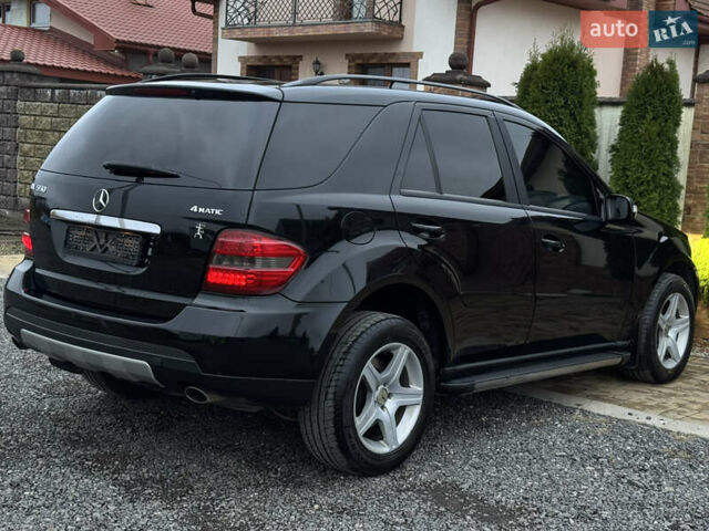 Черный Мерседес М-Класс, объемом двигателя 3.5 л и пробегом 236 тыс. км за 7700 $, фото 32 на Automoto.ua