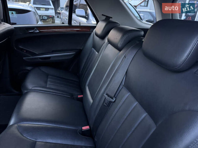 Чорний Мерседес М-Клас, об'ємом двигуна 2.99 л та пробігом 378 тис. км за 9999 $, фото 33 на Automoto.ua