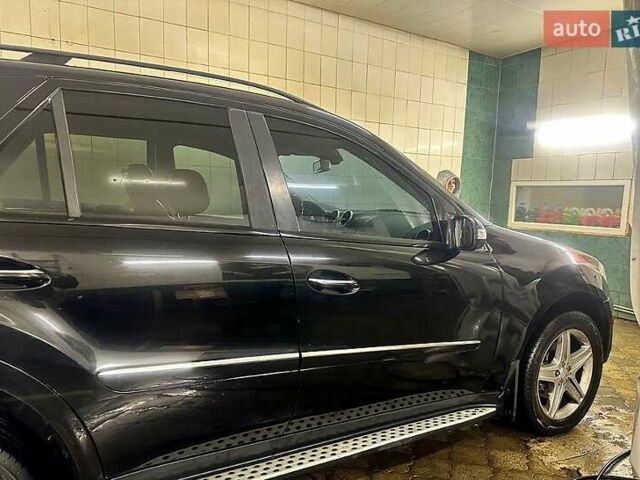 Черный Мерседес М-Класс, объемом двигателя 3.5 л и пробегом 241 тыс. км за 9800 $, фото 9 на Automoto.ua