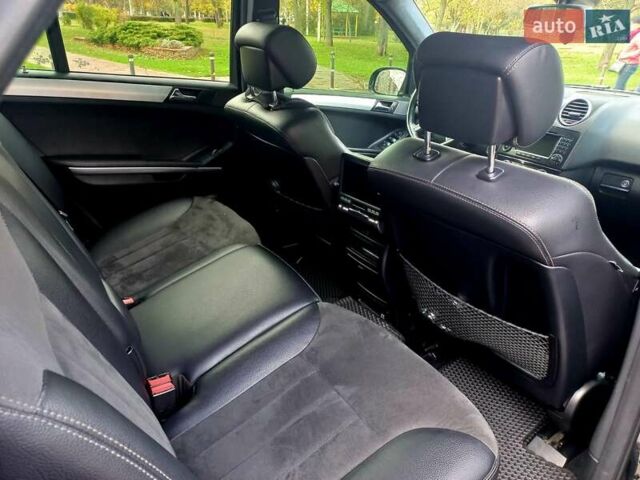 Черный Мерседес М-Класс, объемом двигателя 3.5 л и пробегом 100 тыс. км за 10400 $, фото 10 на Automoto.ua