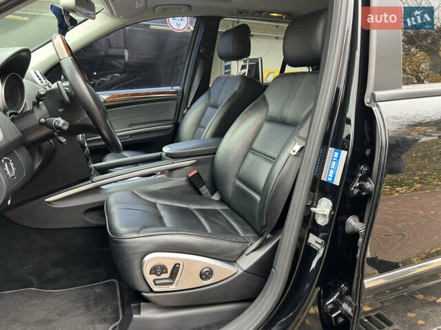 Черный Мерседес М-Класс, объемом двигателя 3.5 л и пробегом 265 тыс. км за 14300 $, фото 35 на Automoto.ua