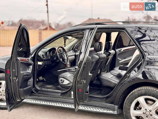 Черный Мерседес М-Класс, объемом двигателя 2.99 л и пробегом 264 тыс. км за 13999 $, фото 15 на Automoto.ua