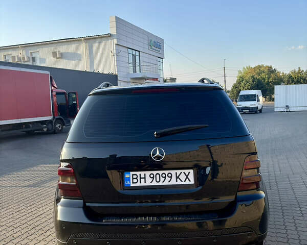 Чорний Мерседес М-Клас, об'ємом двигуна 2.99 л та пробігом 175 тис. км за 15000 $, фото 5 на Automoto.ua