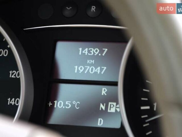 Чорний Мерседес М-Клас, об'ємом двигуна 3.5 л та пробігом 197 тис. км за 9999 $, фото 45 на Automoto.ua