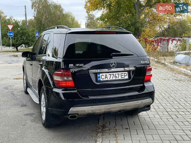 Черный Мерседес М-Класс, объемом двигателя 3.5 л и пробегом 240 тыс. км за 7000 $, фото 3 на Automoto.ua