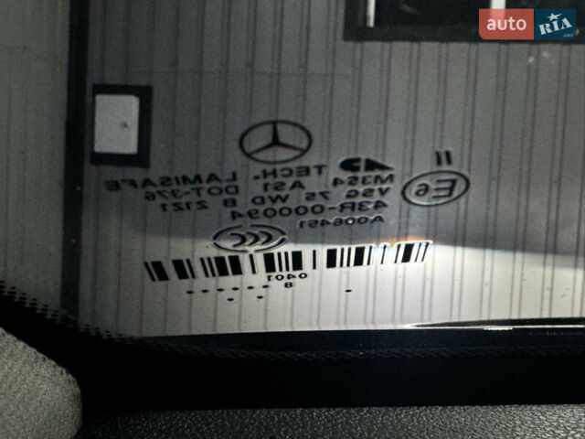 Черный Мерседес М-Класс, объемом двигателя 3.5 л и пробегом 196 тыс. км за 15000 $, фото 8 на Automoto.ua