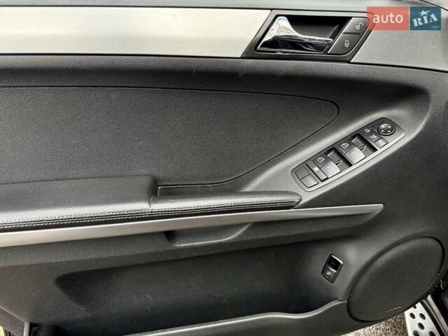 Черный Мерседес М-Класс, объемом двигателя 3.5 л и пробегом 174 тыс. км за 10999 $, фото 45 на Automoto.ua