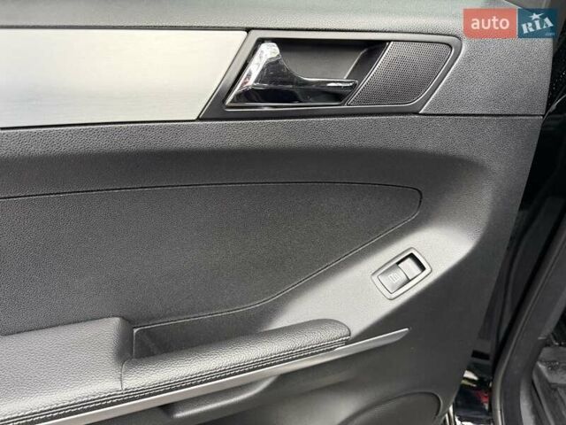 Черный Мерседес М-Класс, объемом двигателя 3.5 л и пробегом 174 тыс. км за 10950 $, фото 49 на Automoto.ua