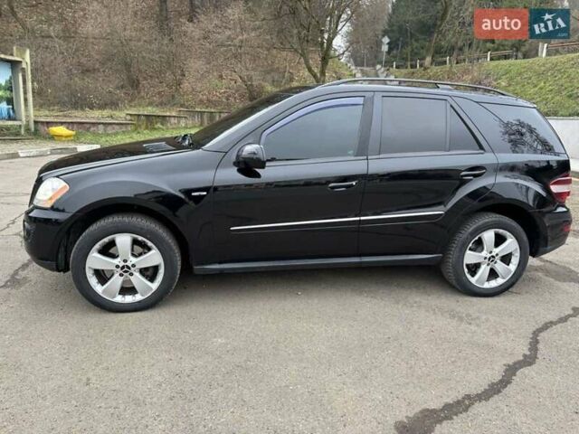 Чорний Мерседес М-Клас, об'ємом двигуна 2.99 л та пробігом 370 тис. км за 10900 $, фото 4 на Automoto.ua