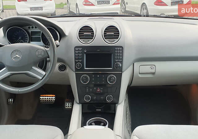 Черный Мерседес М-Класс, объемом двигателя 3 л и пробегом 177 тыс. км за 15300 $, фото 15 на Automoto.ua