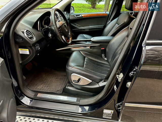Чорний Мерседес М-Клас, об'ємом двигуна 3 л та пробігом 255 тис. км за 14000 $, фото 18 на Automoto.ua