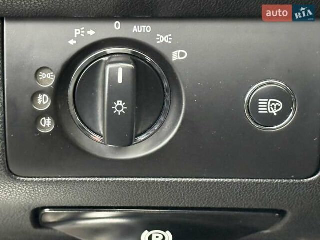 Черный Мерседес М-Класс, объемом двигателя 3.5 л и пробегом 174 тыс. км за 10950 $, фото 62 на Automoto.ua