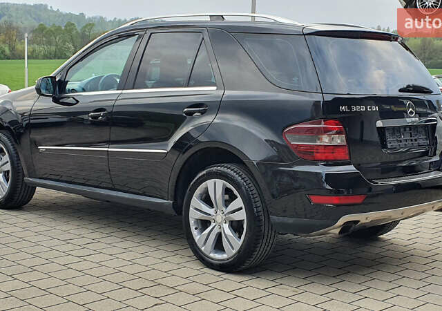 Черный Мерседес М-Класс, объемом двигателя 3 л и пробегом 177 тыс. км за 15300 $, фото 13 на Automoto.ua