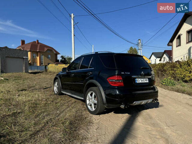 Черный Мерседес М-Класс, объемом двигателя 5.5 л и пробегом 310 тыс. км за 14000 $, фото 2 на Automoto.ua