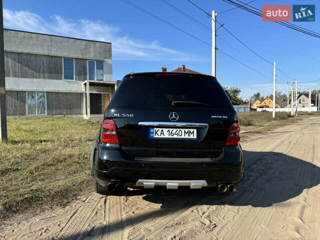 Черный Мерседес М-Класс, объемом двигателя 5.5 л и пробегом 310 тыс. км за 14000 $, фото 3 на Automoto.ua