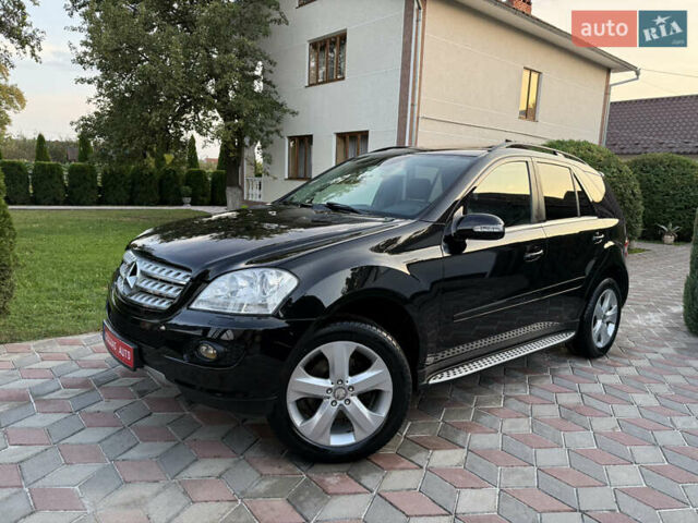 Черный Мерседес М-Класс, объемом двигателя 2.99 л и пробегом 295 тыс. км за 11899 $, фото 10 на Automoto.ua
