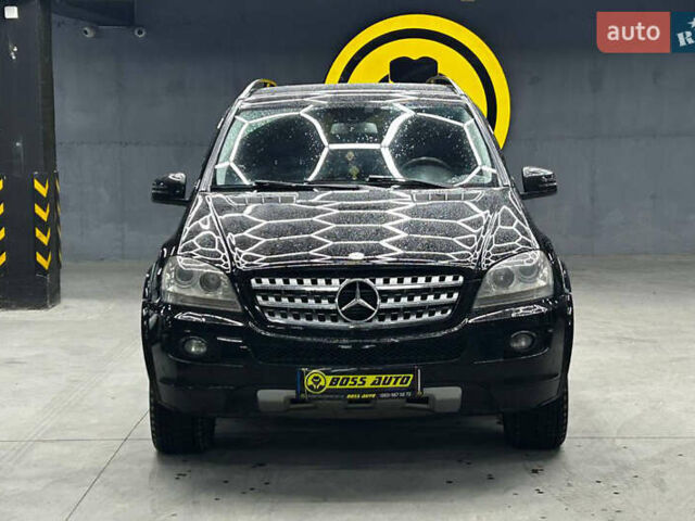 Чорний Мерседес М-Клас, об'ємом двигуна 2.99 л та пробігом 256 тис. км за 14800 $, фото 1 на Automoto.ua