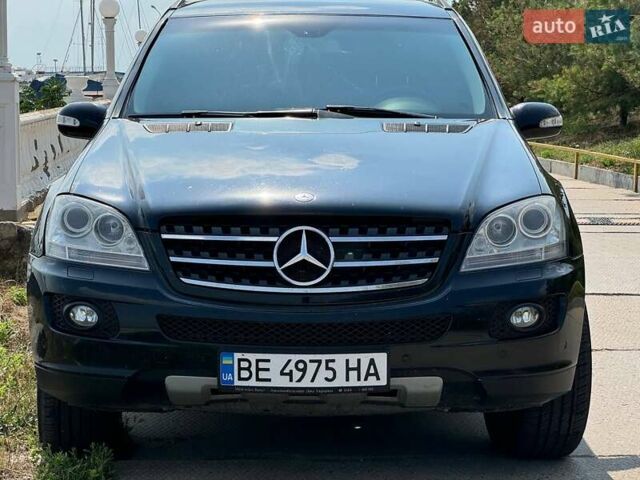 Чорний Мерседес М-Клас, об'ємом двигуна 3.5 л та пробігом 205 тис. км за 11999 $, фото 2 на Automoto.ua