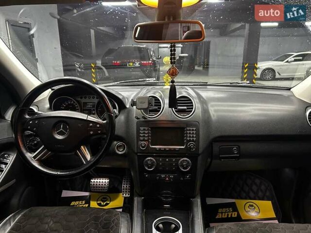 Чорний Мерседес М-Клас, об'ємом двигуна 2.99 л та пробігом 256 тис. км за 14800 $, фото 10 на Automoto.ua