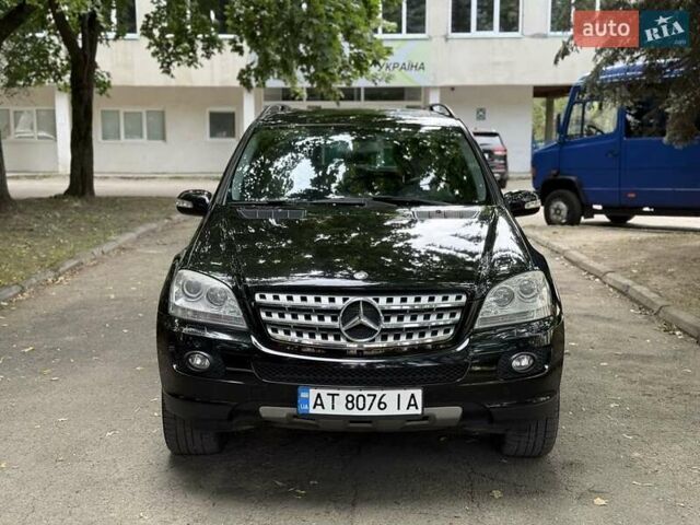 Чорний Мерседес М-Клас, об'ємом двигуна 3 л та пробігом 220 тис. км за 12900 $, фото 4 на Automoto.ua