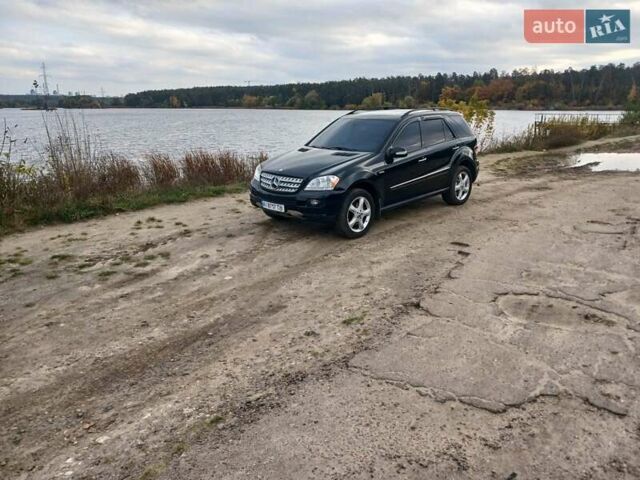 Чорний Мерседес М-Клас, об'ємом двигуна 3.5 л та пробігом 234 тис. км за 13500 $, фото 6 на Automoto.ua