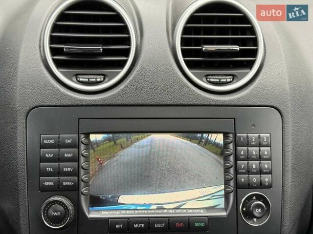 Черный Мерседес М-Класс, объемом двигателя 3.5 л и пробегом 174 тыс. км за 10999 $, фото 42 на Automoto.ua