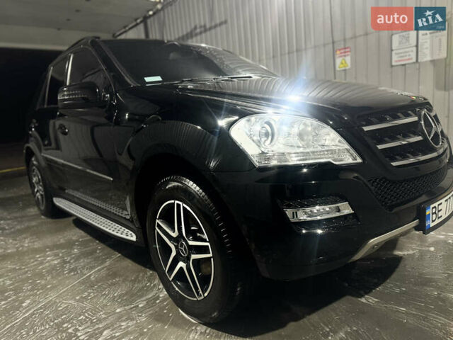 Черный Мерседес М-Класс, объемом двигателя 3.5 л и пробегом 196 тыс. км за 15000 $, фото 36 на Automoto.ua