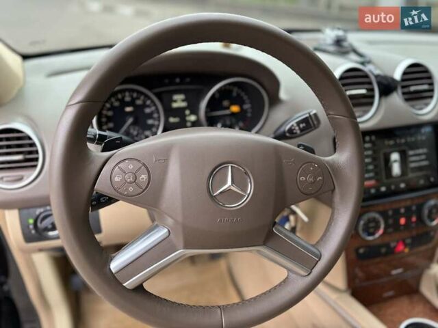 Чорний Мерседес М-Клас, об'ємом двигуна 2.99 л та пробігом 370 тис. км за 10900 $, фото 14 на Automoto.ua