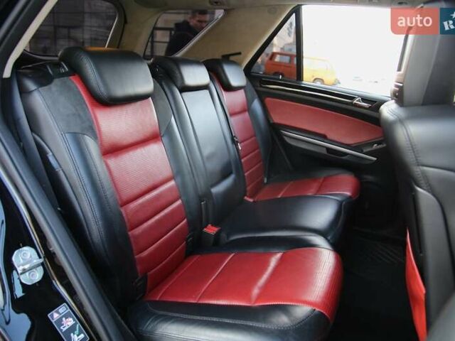 Чорний Мерседес М-Клас, об'ємом двигуна 6.21 л та пробігом 237 тис. км за 11500 $, фото 8 на Automoto.ua