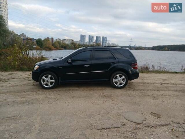 Чорний Мерседес М-Клас, об'ємом двигуна 3.5 л та пробігом 234 тис. км за 13500 $, фото 1 на Automoto.ua