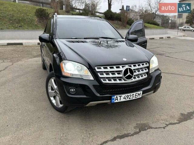 Чорний Мерседес М-Клас, об'ємом двигуна 2.99 л та пробігом 370 тис. км за 10900 $, фото 1 на Automoto.ua