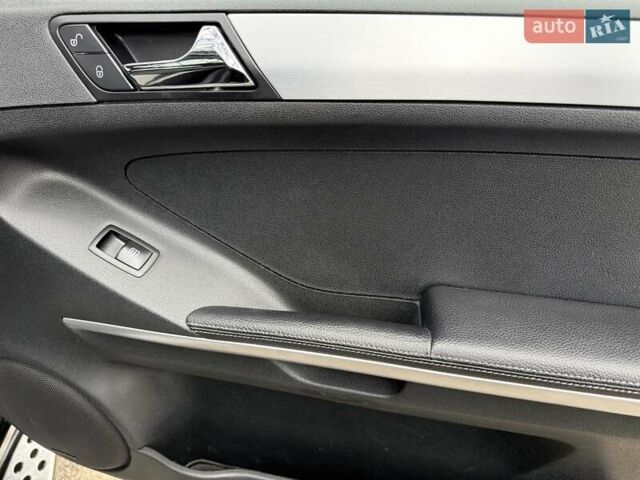 Черный Мерседес М-Класс, объемом двигателя 3.5 л и пробегом 174 тыс. км за 10950 $, фото 50 на Automoto.ua
